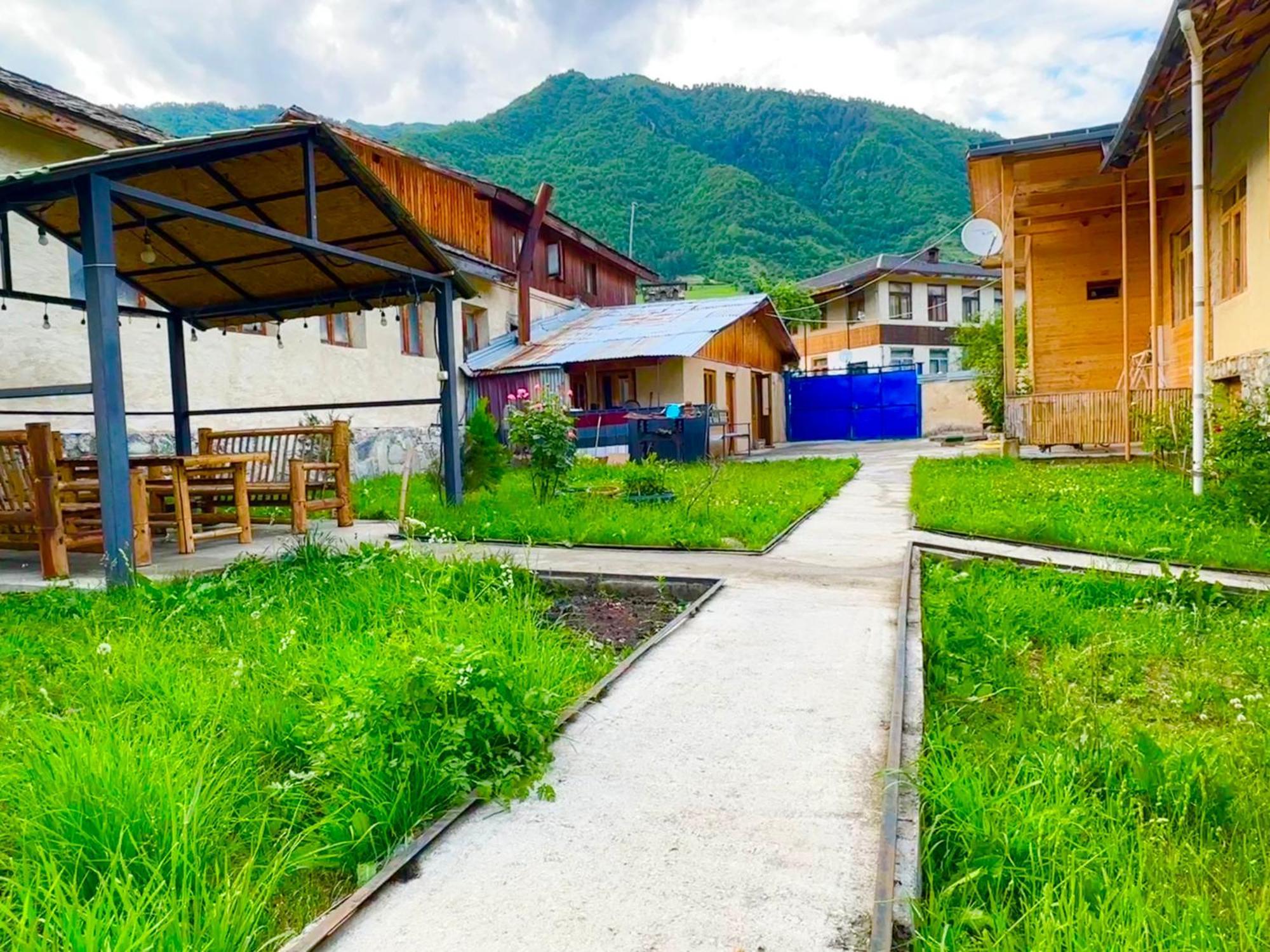 Mziuri Guest House Μέστια Εξωτερικό φωτογραφία