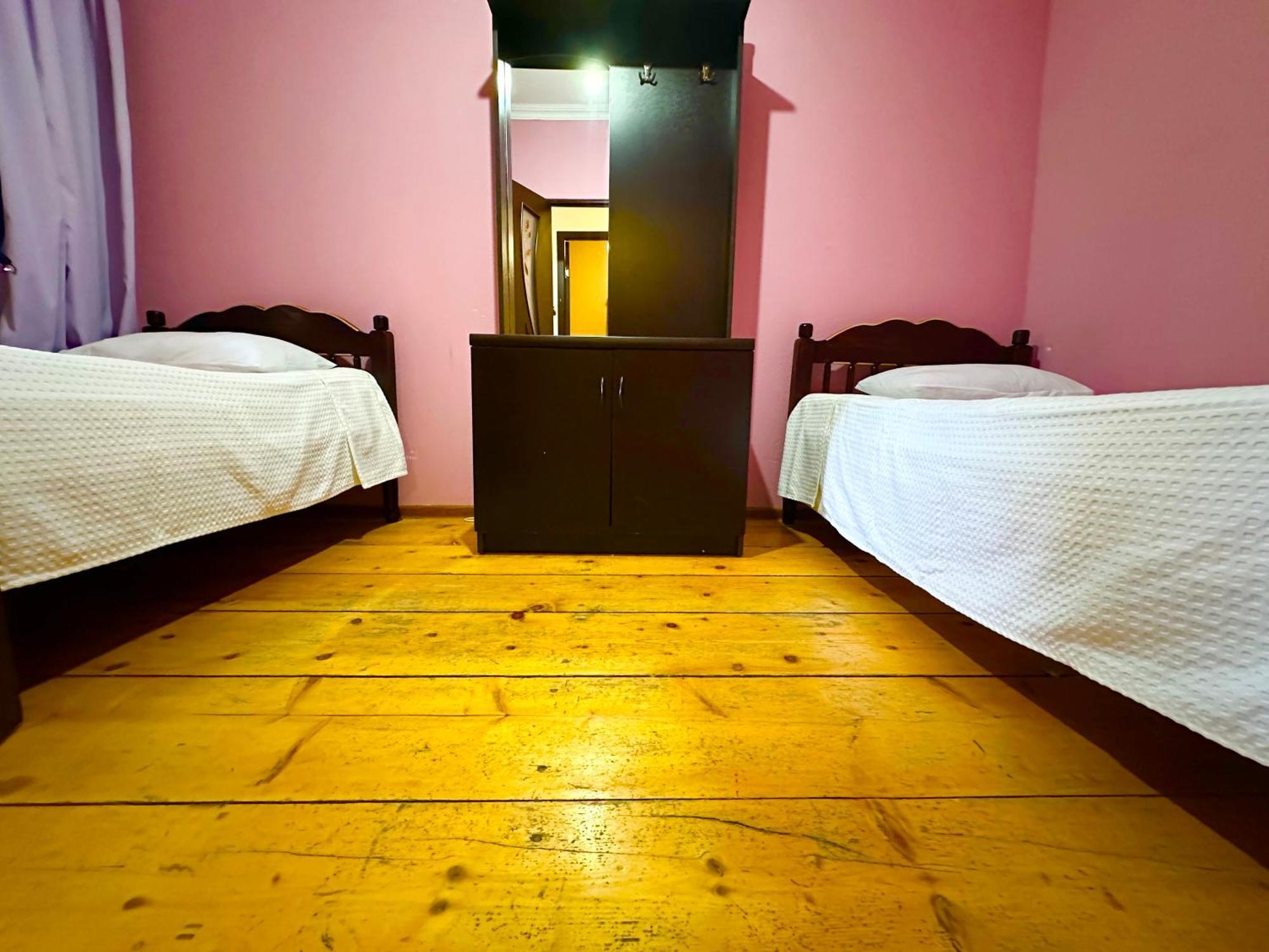 Mziuri Guest House Μέστια Εξωτερικό φωτογραφία