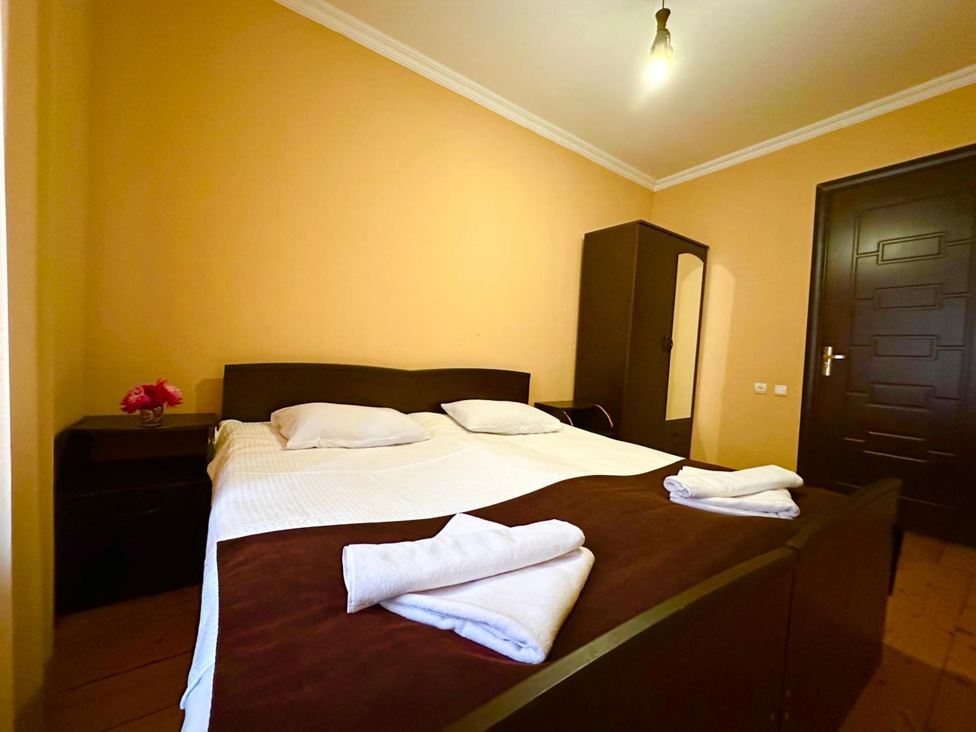 Mziuri Guest House Μέστια Εξωτερικό φωτογραφία