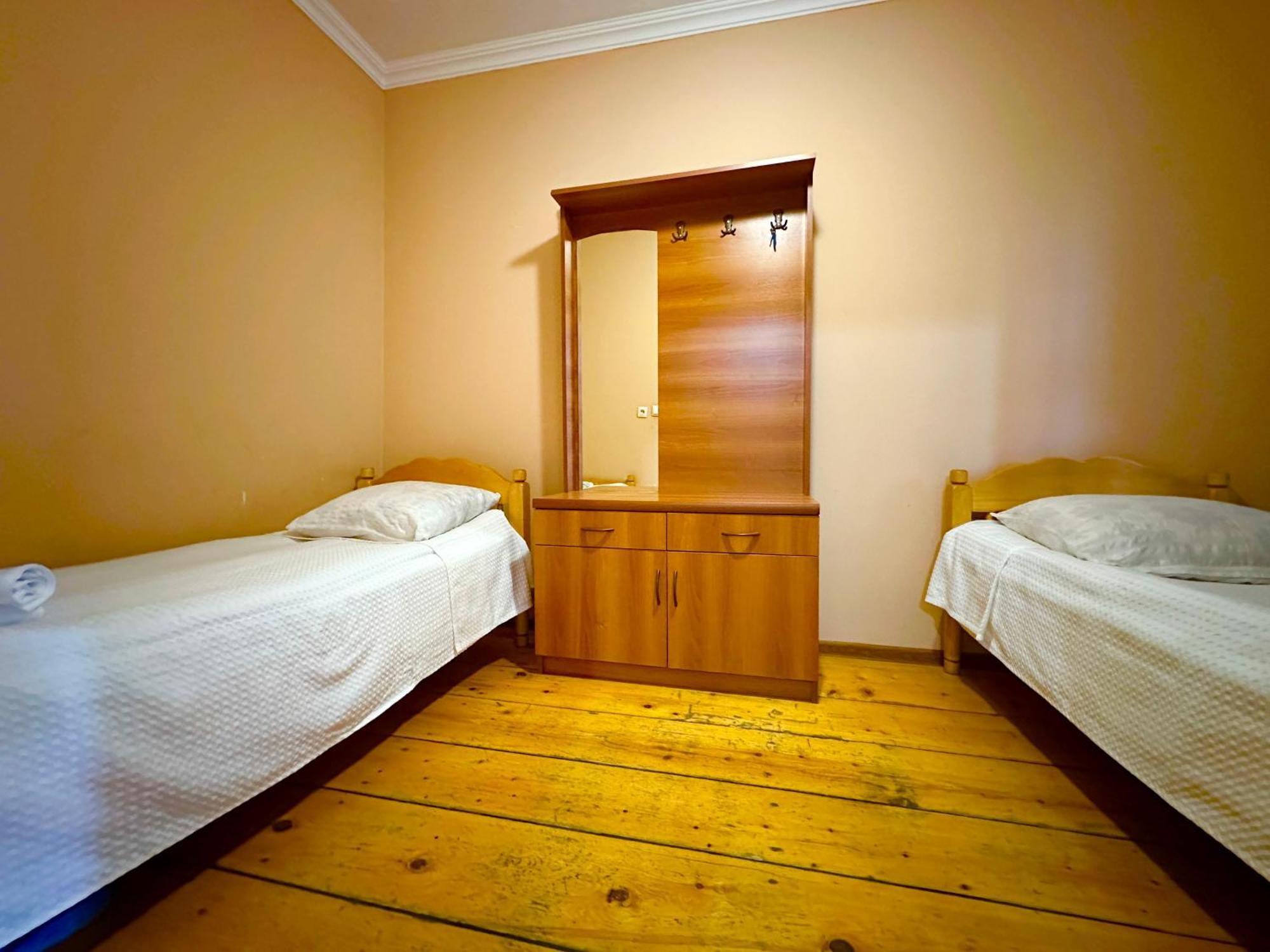 Mziuri Guest House Μέστια Εξωτερικό φωτογραφία