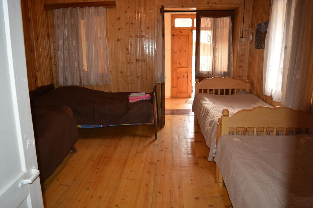 Mziuri Guest House Μέστια Εξωτερικό φωτογραφία