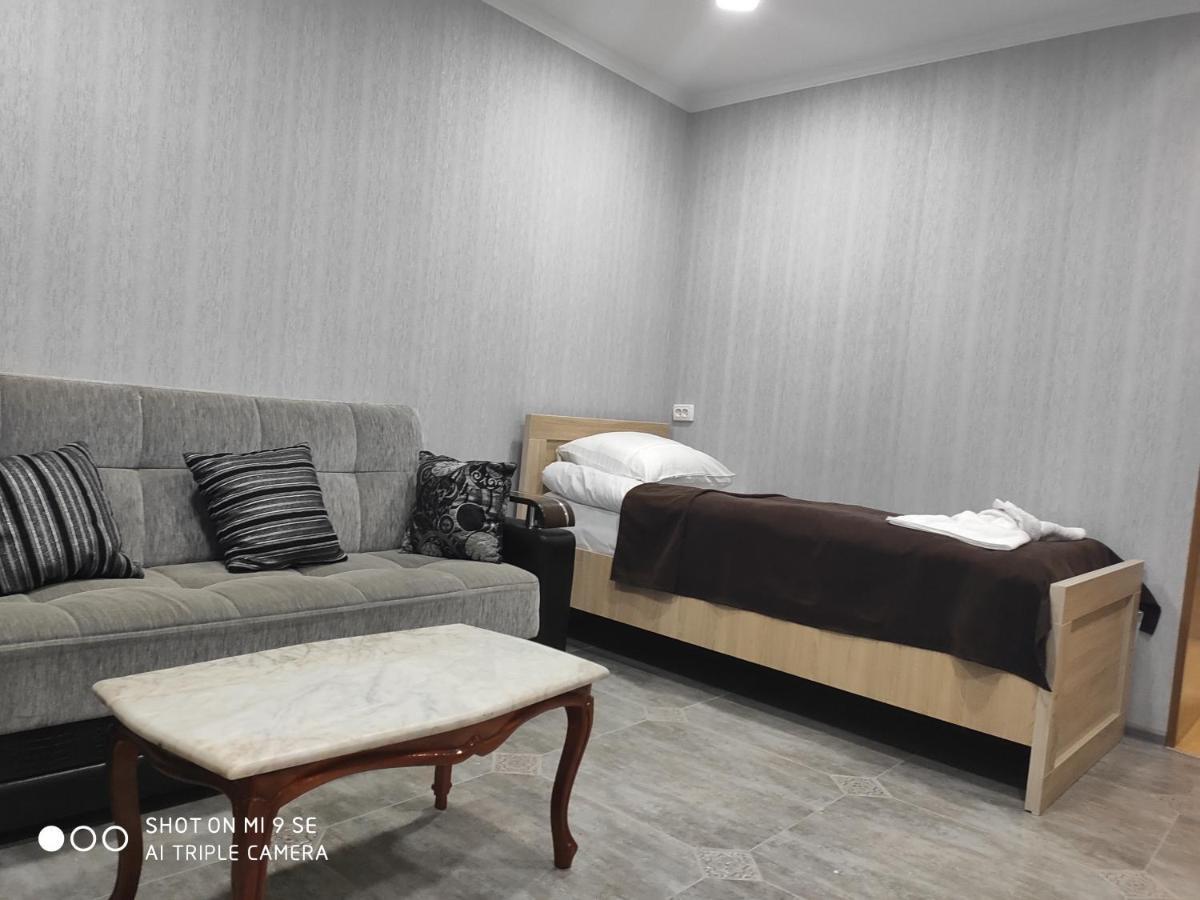 Mziuri Guest House Μέστια Εξωτερικό φωτογραφία